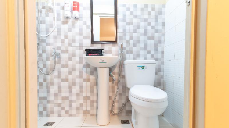 اتاق استاندارد, Reddoorz Near Pnr Espana Station
