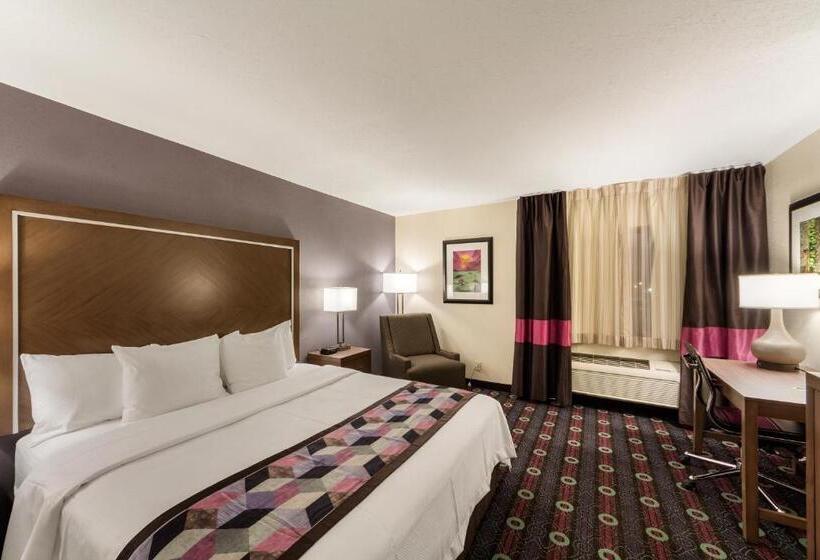 اتاق استاندارد با تخت بزرگ, Comfort Inn Midtown