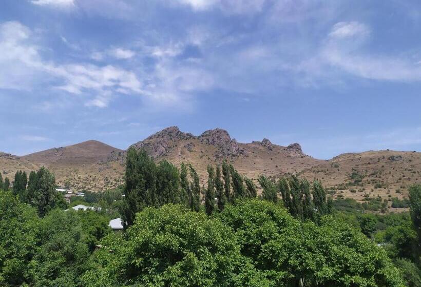 اتاق خانوادگی, Verishen Guest House B&b