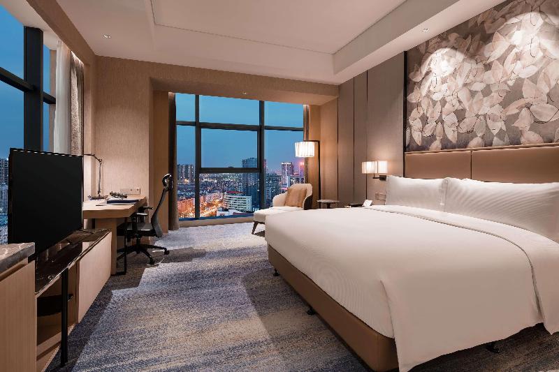اتاق استاندارد با تخت بزرگ, Doubletree By Hilton Yangzhou