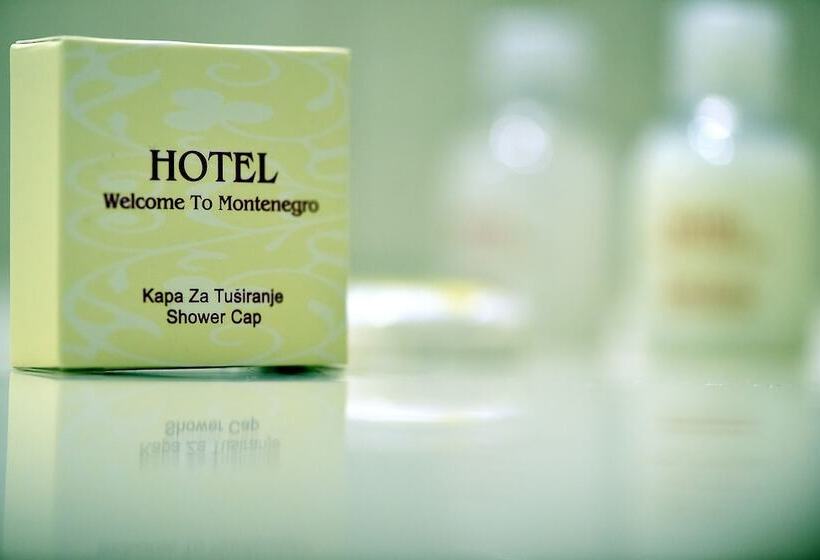Comfort Triple Room, Lazaro