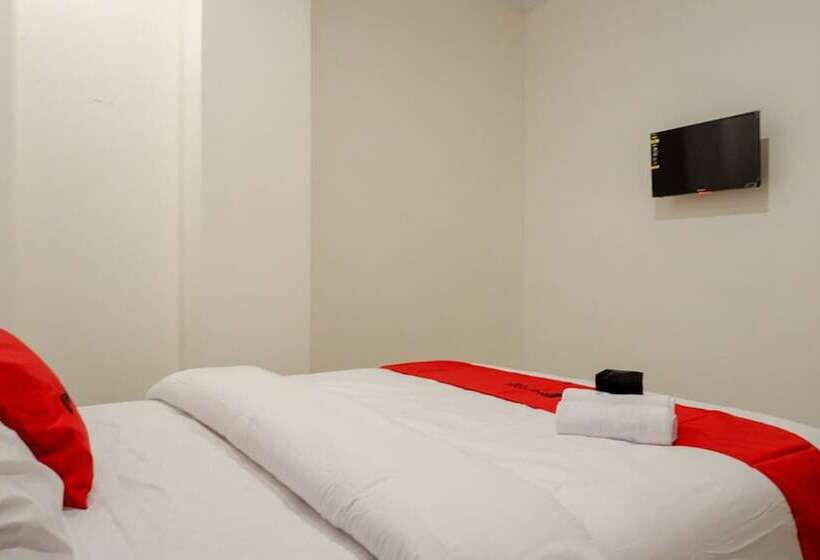 Семейный Номер, Reddoorz @ Losari Area 2