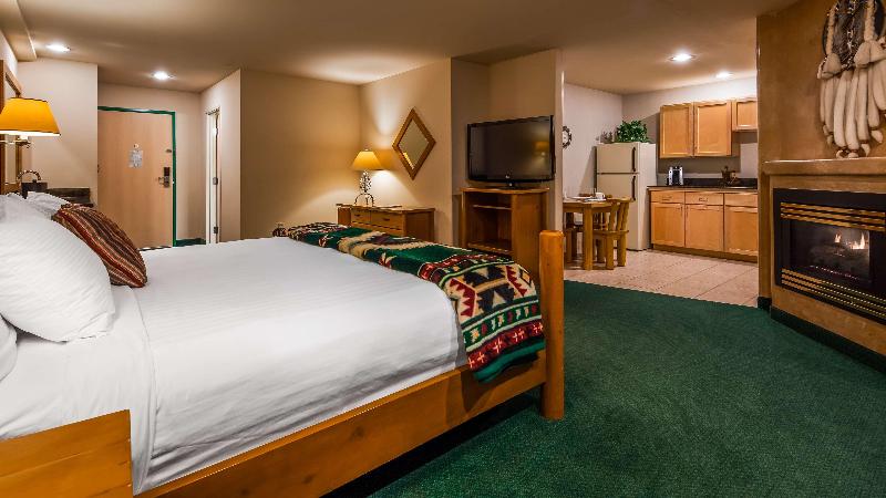스탠다드 룸 킹사이즈 침대, Best Western Plus Kentwood Lodge