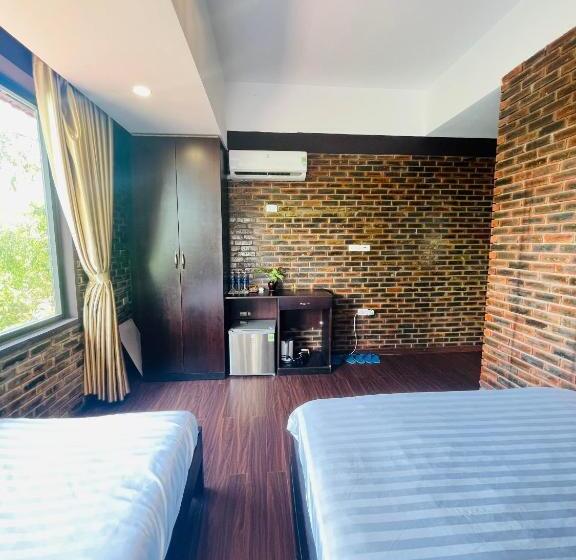 اتاق لوکس سه تخته, Mandarin Homestay Hue
