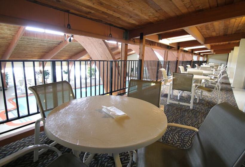 Номер Стандарт 2 Двуспальные Кровати, Best Western Plus Plattsburgh