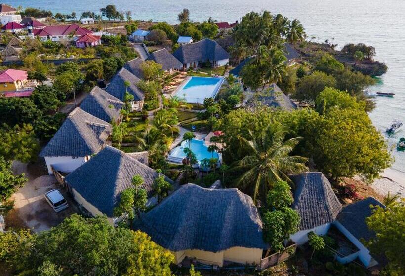 스탠다드 트리플 룸 가든 전망, Bella Vista Resort Zanzibar