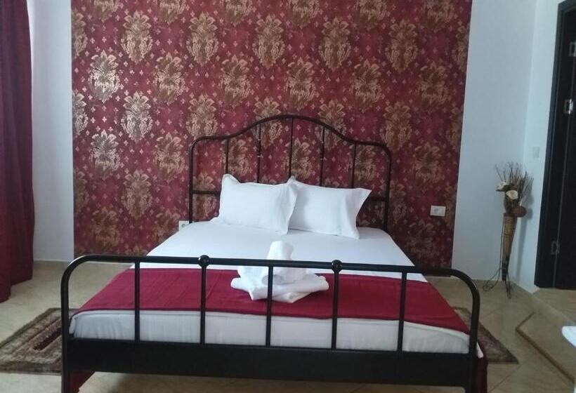 اتاق استاندارد چهار تخته, Casa Marronne