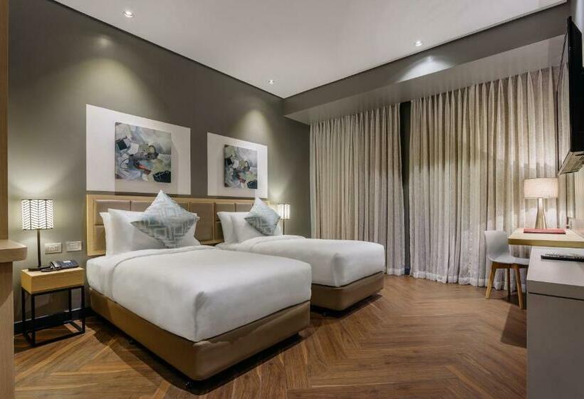 اتاق لوکس, Summit Hotel Greenhills