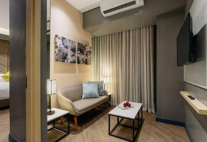 سوییت جونیور, Summit Hotel Greenhills