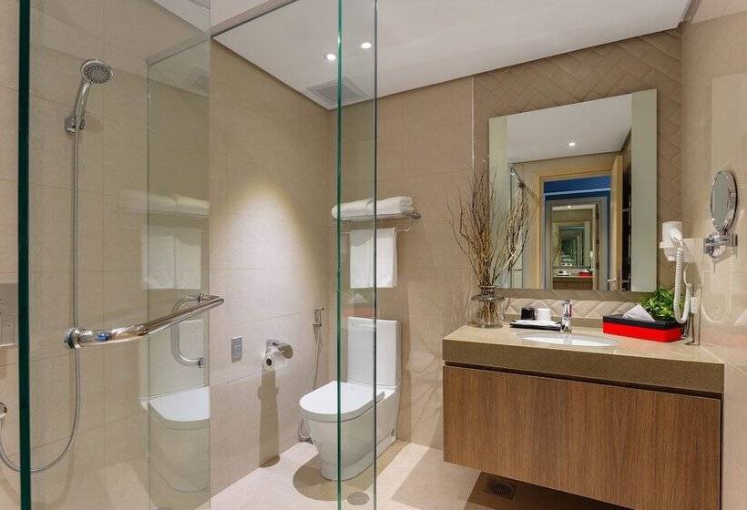 اتاق لوکس, Summit Hotel Greenhills