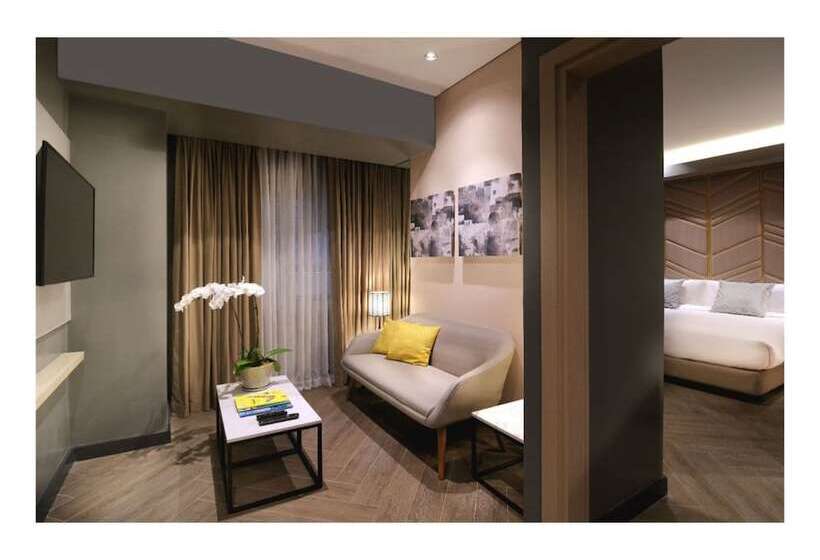سوییت جونیور, Summit Hotel Greenhills