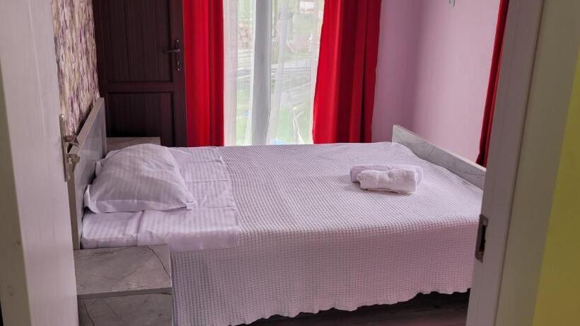 اتاق استاندارد, Guest House Guli