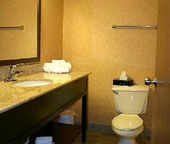 스탠다드 룸 더블 침대 2개, Quality Inn