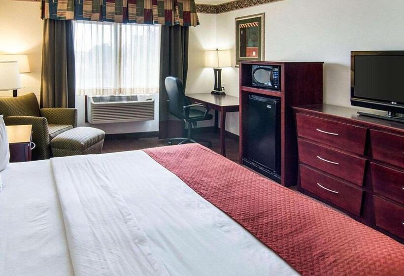 キングサイズベッドのスタンダードルーム, Quality Inn