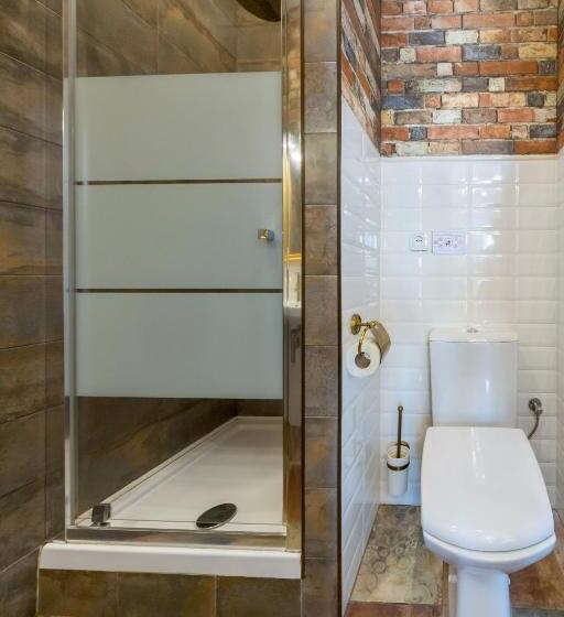 آپارتمان 1 خوابه با بالکن, Secret Apartments