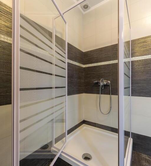 آپارتمان سوپریور 1 خوابه, Secret Apartments