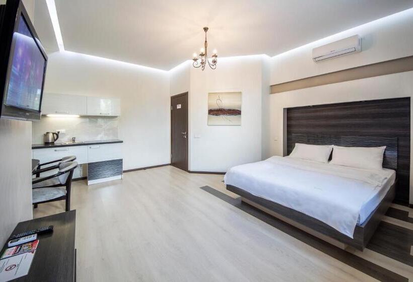 آپارتمان 1 خوابه, Secret Apartments