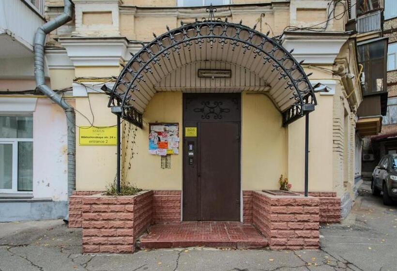استودیوی استاندارد, Secret Apartments