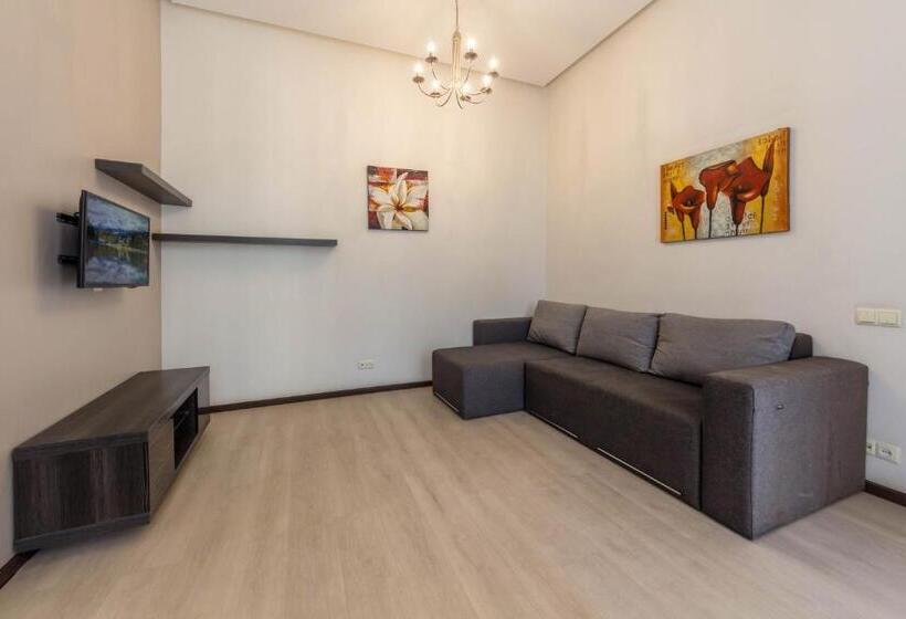 آپارتمان سوپریور 1 خوابه, Secret Apartments