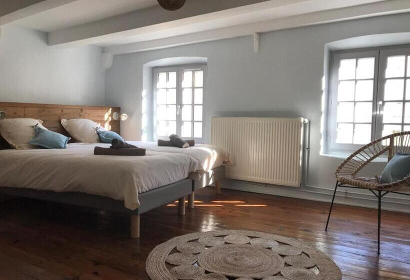اتاق سوپریور با تخت بزرگ, Gîte Le Pied Du Géant   Local Sécurisé Pour Les Vélos