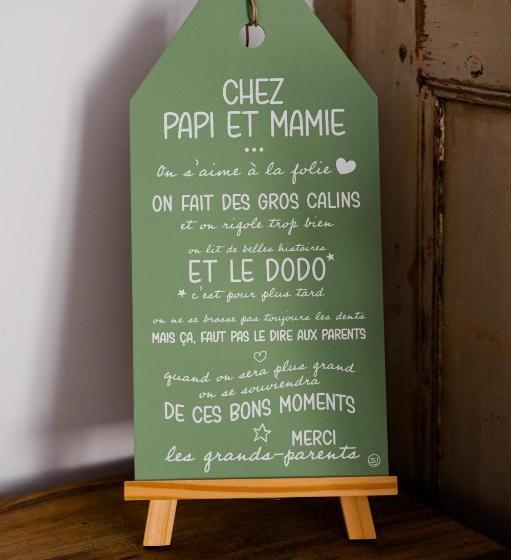 اتاق راحتی سه تخته, Gîte Le Pied Du Géant   Local Sécurisé Pour Les Vélos