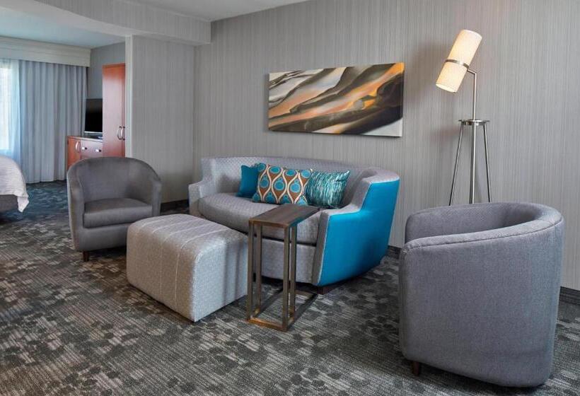 Suite Kingsize Bett, Courtyard By Marriott Albany Thruway