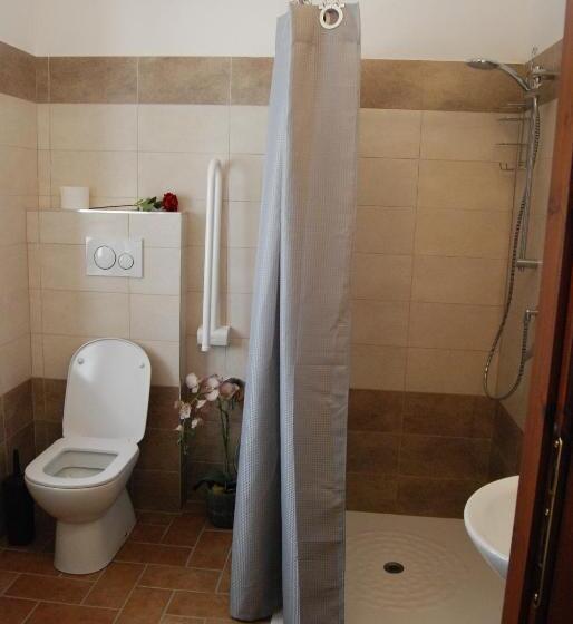 اتاق خانوادگی, Agriturismo Il Sagrato Di Assisi  Appartamenti,camere