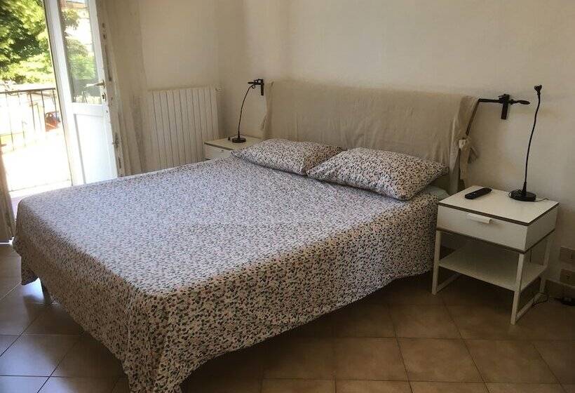 اتاق استاندارد چهار تخته, La Magnolia