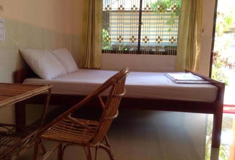 اتاق استاندارد, Ta Eng Guesthouse
