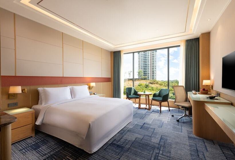 스탠다드 룸 더블 침대, Hilton Clark Sun Valley Resort