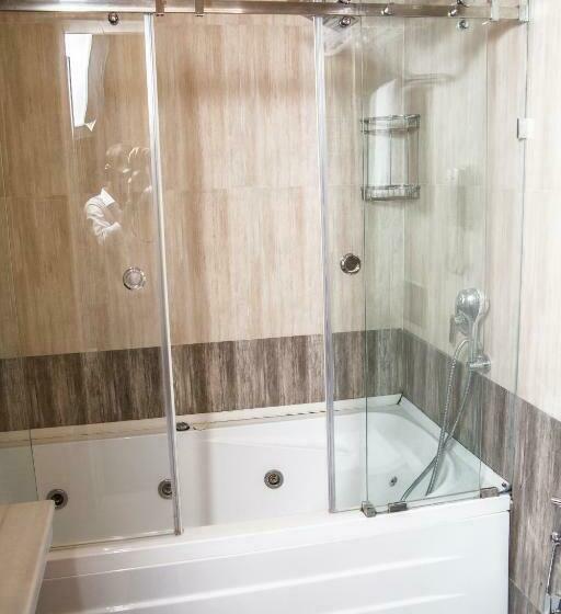 سوییت جونیور, Piano Hotel Baku