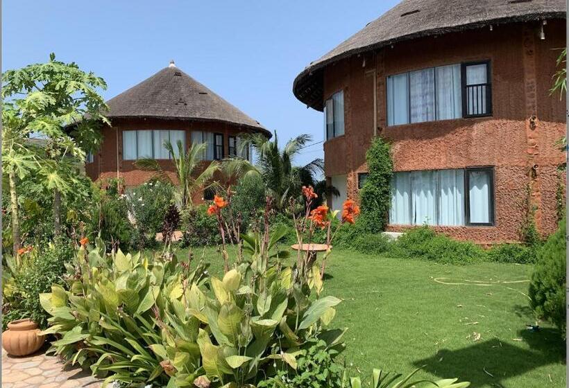 سوییت دوبلکس, Marcelo Beach Club