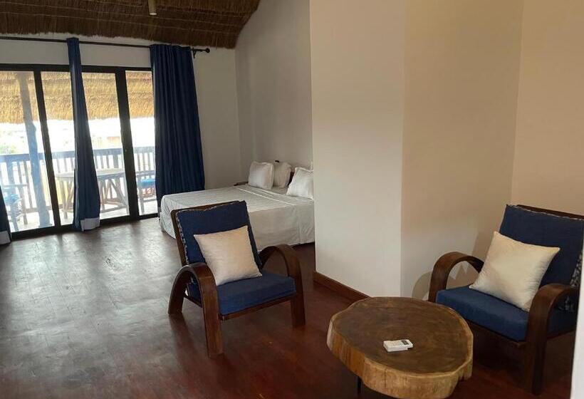 اتاق استاندارد با چشم‌انداز دریا, Marcelo Beach Club