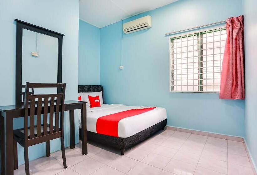 Люкс Superior, Oyo 44094 Bangi Lanai