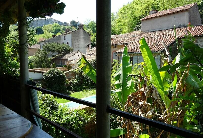 تختخواب در اتاق مشترک, Chambre D'hotes Saint Michel Pour Pelerins