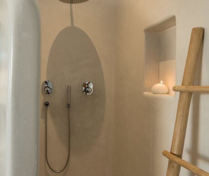 سوییت با چشم‌انداز دریا, Virtu Suites