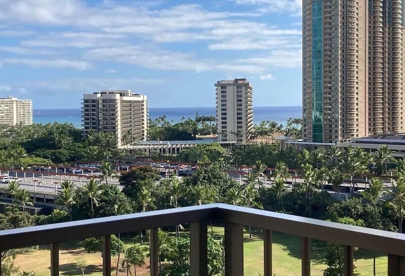 سوییت, Doubletree By Hilton Hotel Alana   Waikiki Beach