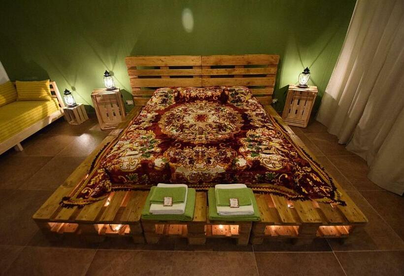 Семейный Номер, Zu Mariu B&b