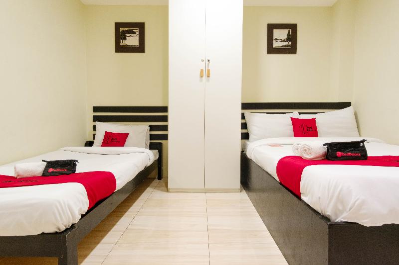 اتاق استاندارد سه نفره, Reddoorz @ University Belt Manila