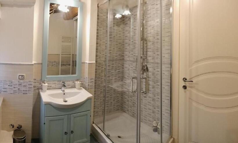 سوییت لوکس, B&b La Rosa Nel Verde