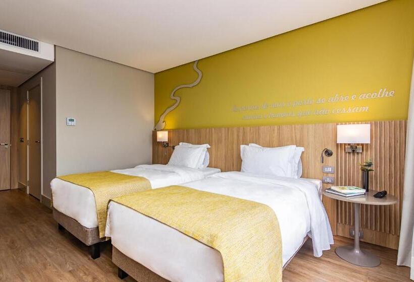 Quarto Superior, Mercure Itajai Navegantes
