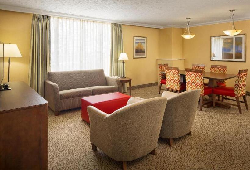 스위트, Crowne Plaza Louisville Airport Expo Ctr, An Ihg
