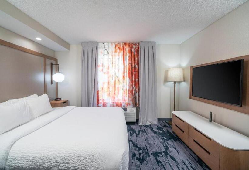 Studio Standard Lit King Size, Fairfield Inn & Suites Memphis I240 & Perkins