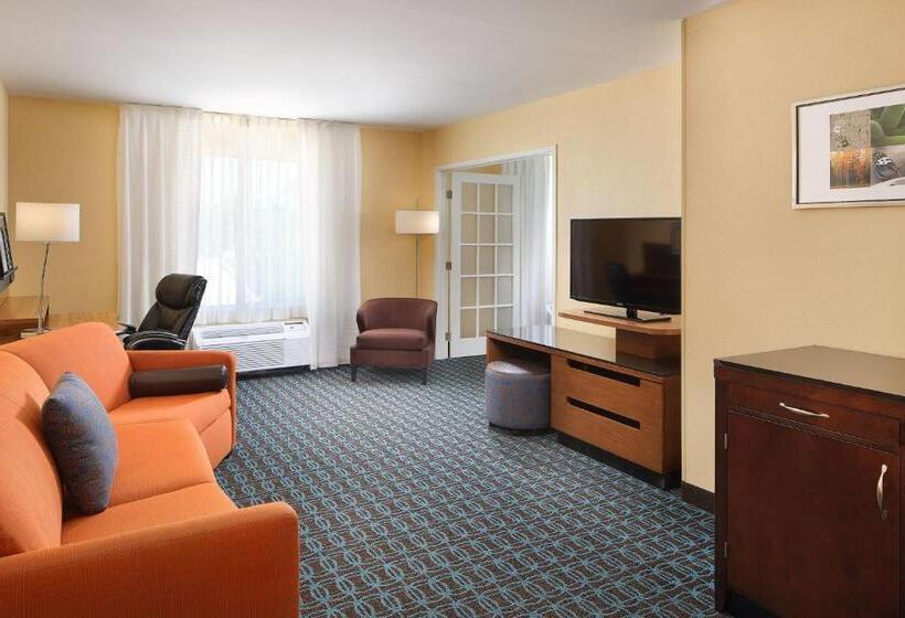 سوییت اجرایی, Fairfield Inn & Suites Raleigh Durham Airport Research Triangle Park