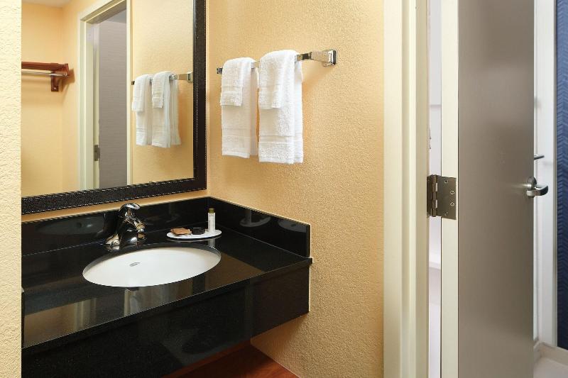 اتاق استاندارد با تخت بزرگ, Fairfield Inn & Suites Raleigh Durham Airport Research Triangle Park