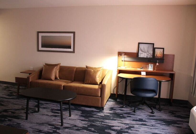 سوییت اجرایی, Fairfield Inn & Suites Raleigh Durham Airport Research Triangle Park