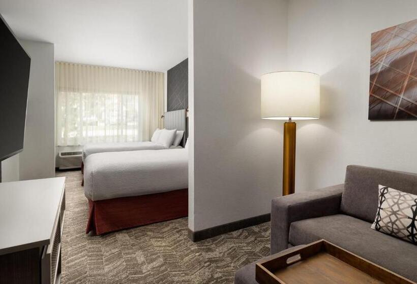سوییت, Springhill Suites Kansas City Overland Park