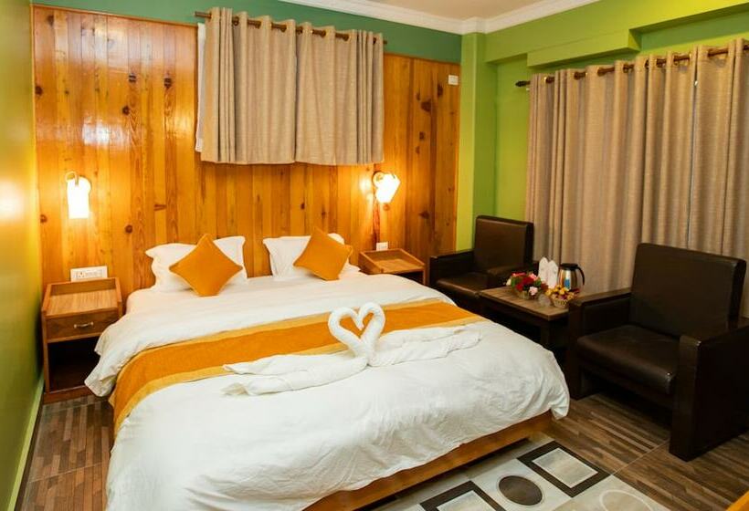 اتاق لوکس, Visitors Inn, Pokhara