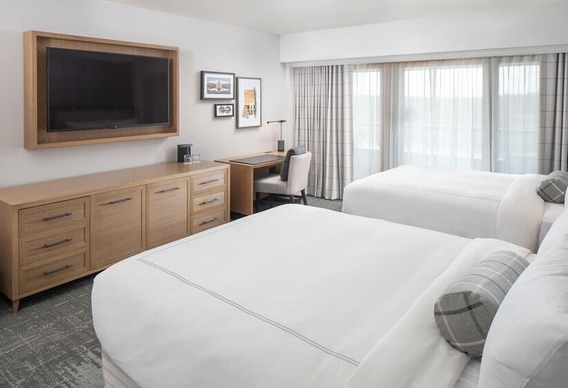 Номер Deluxe, Grand Geneva Resort And Spa