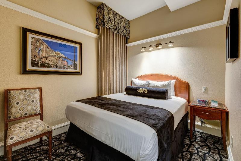 Quarto Estandar, Gaslamp Plaza Suites